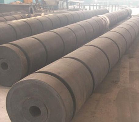 मरीन टगबोट रबर फ़ेंडर, चेन और वेबिंग स्ट्रैप माउंटिंग विकल्पों के साथ प्रदर्शन और आसान स्थापना प्रदान करता है आपूर्तिकर्ता