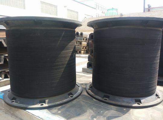 सुपर सेल प्रकार का रबर फेंडर समुद्री अनुप्रयोग जिसमें पोर्ट फेंडरिंग के लिए लंबे सेवा जीवन और कम झुकाव संपीड़न की विशेषता है आपूर्तिकर्ता