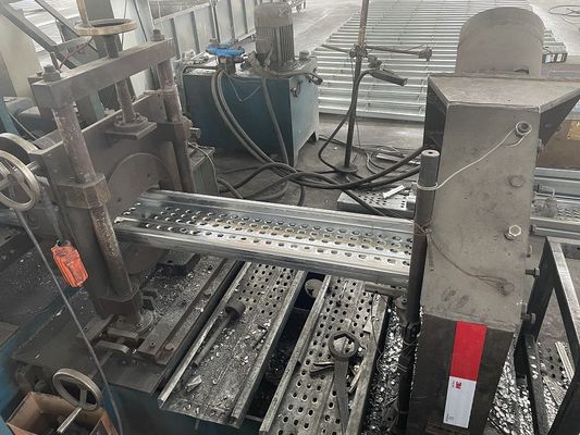 जस्ती इस्पात मचान प्लैंक स्प्रिंगबोर्ड संक्षारण प्रतिरोधी अनुकूलन आकार आपूर्तिकर्ता