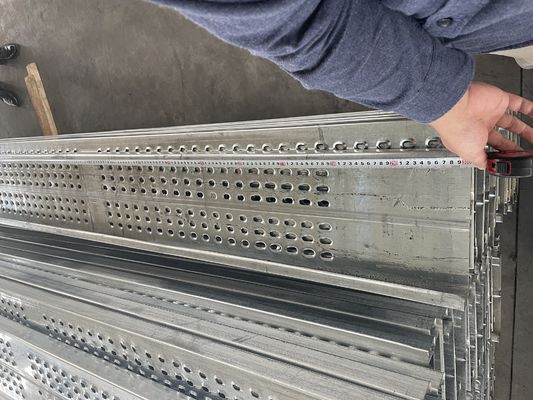 क्यू235 क्यू345बी कपलॉक मचान प्रणाली गैंग बोर्ड अनुकूलन योग्य आकार और संक्षारण प्रतिरोध के साथ आपूर्तिकर्ता